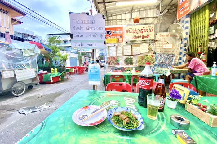 バンコクのローカル食堂