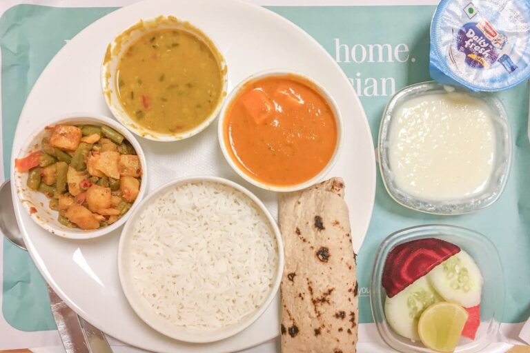 インドの病院食として出されたカレー